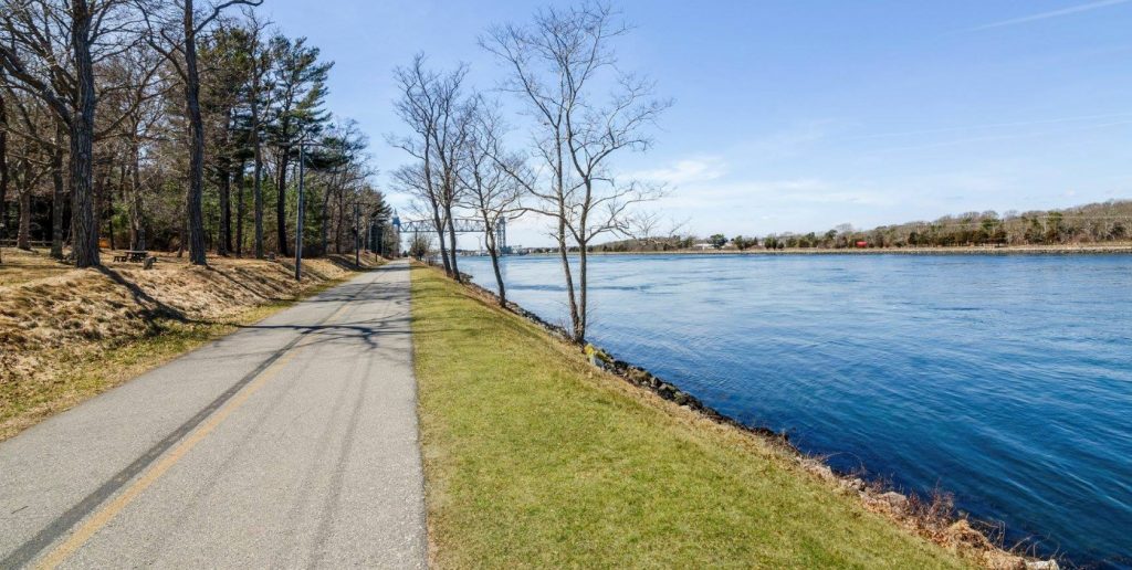 walking trails on the cape cod canal
